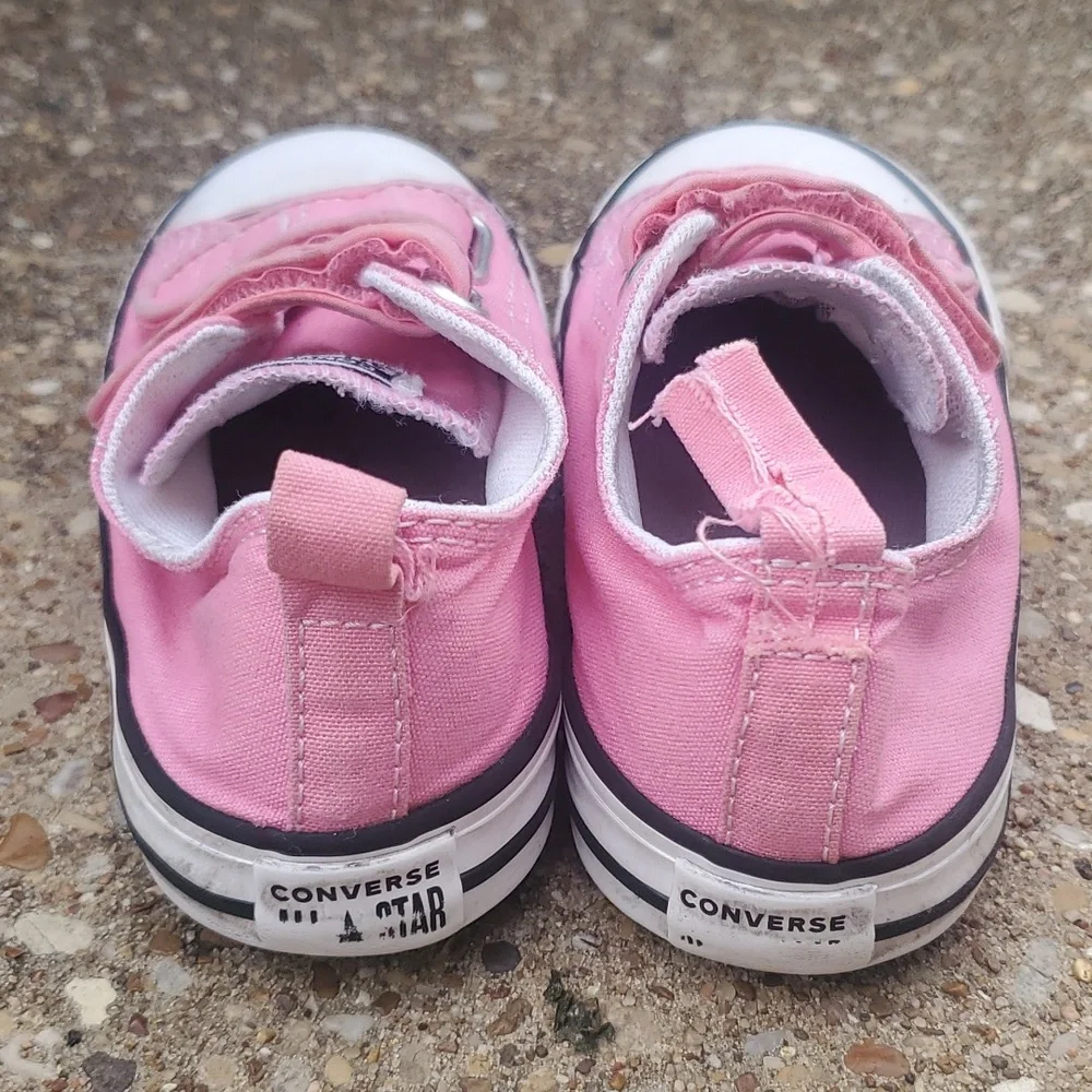 Converse Chuck Taylor All Star Pink Two Strap Sneakers Toddler 9